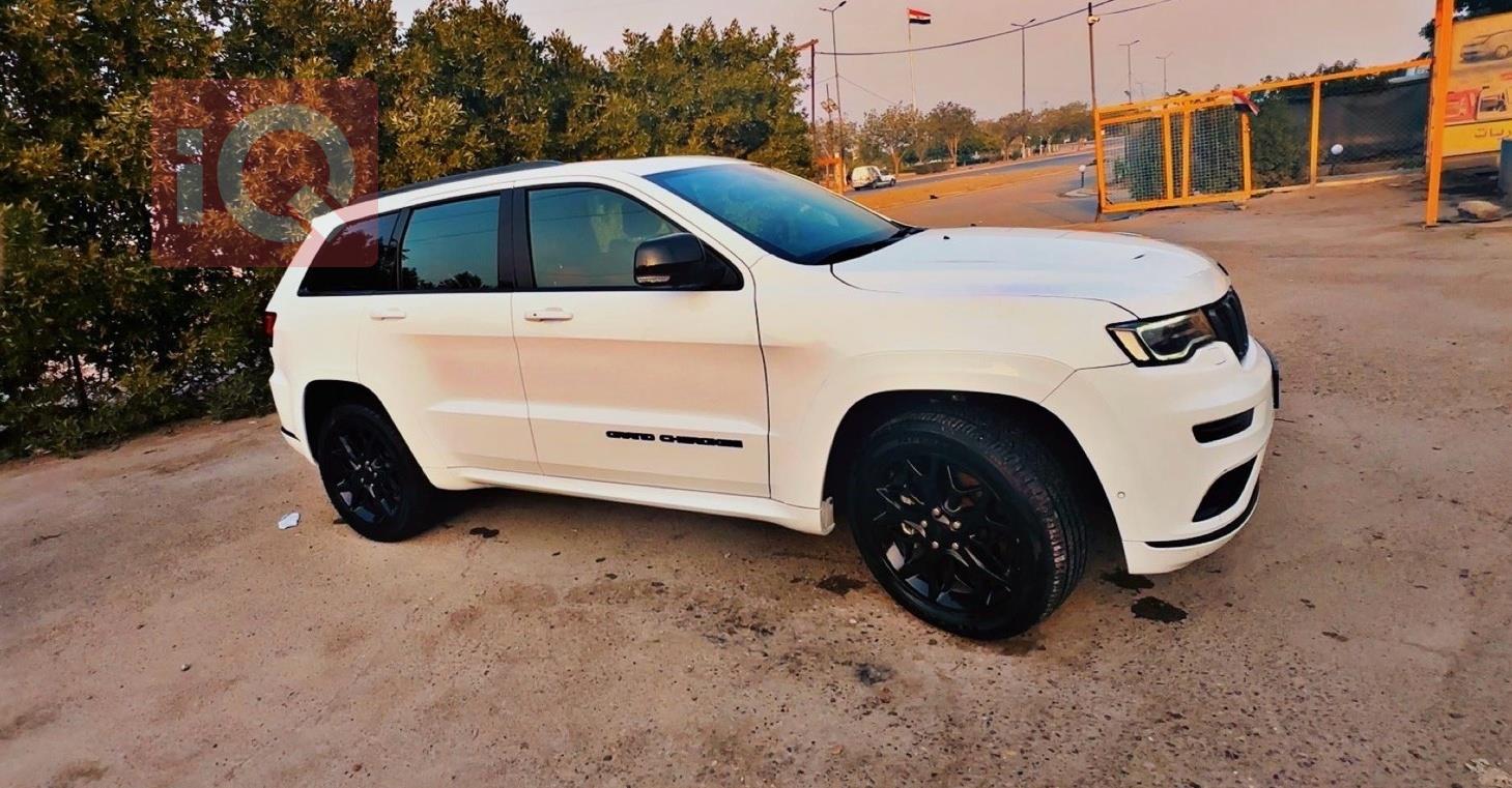 جيب جراند شيروكي